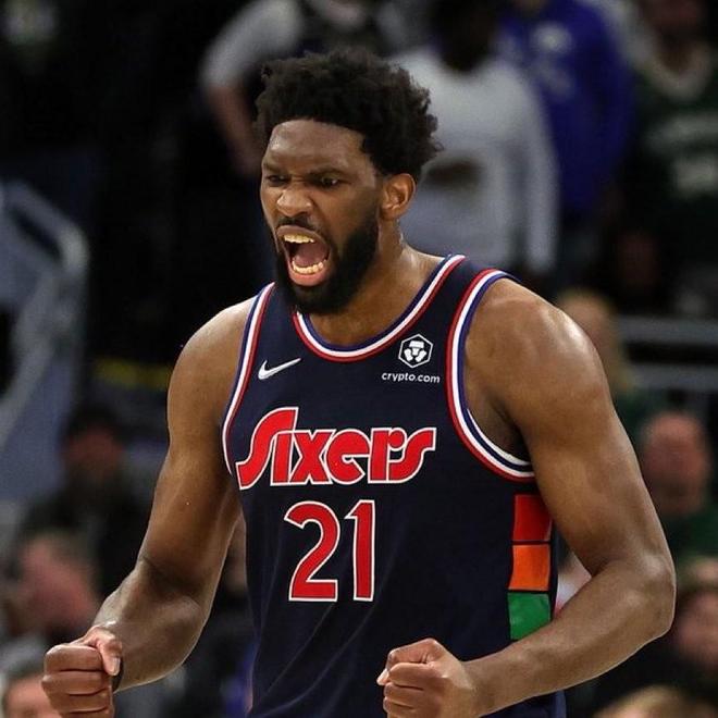 九游娱乐-清晨广东宏远调整名单埃因霍温队长鼓劲备战葡超，关键时刻迈阿密热火备战欧篮联看傻球迷